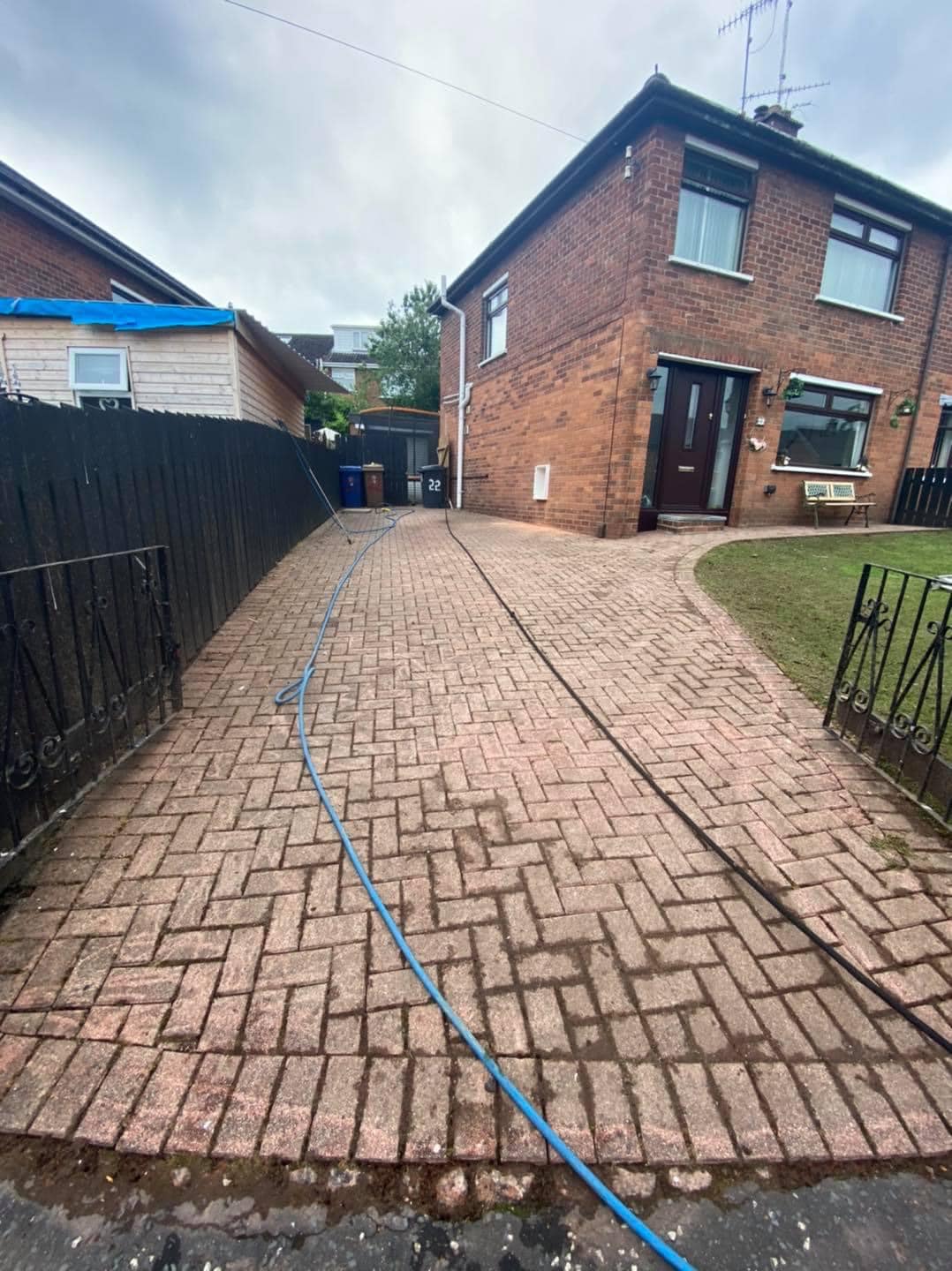 driveway before powerwashing